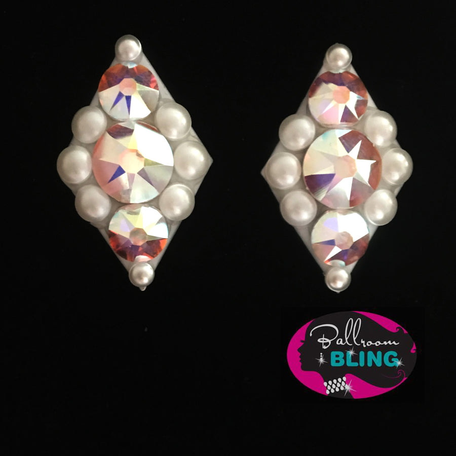 Diandra Earrings in Pearl