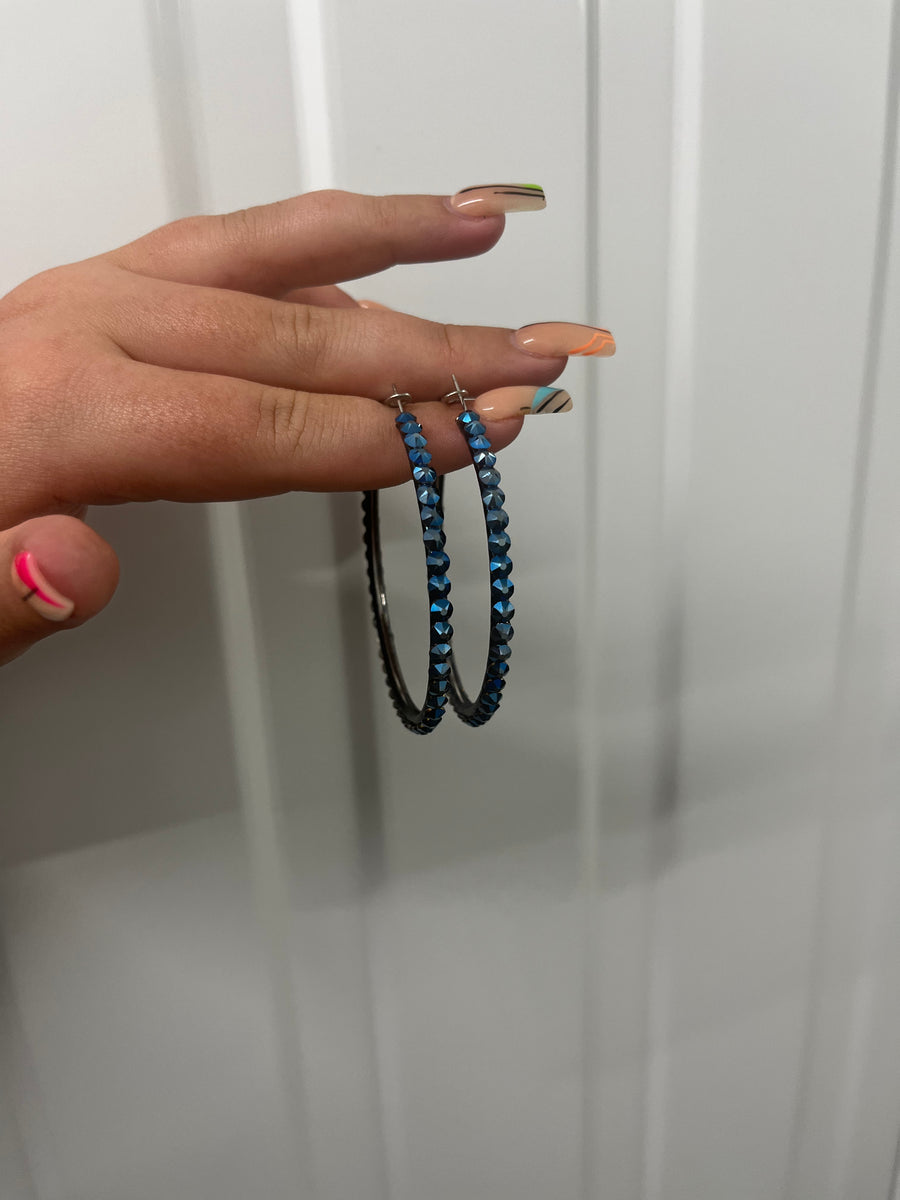Hoop Earrings in Metalic Blue